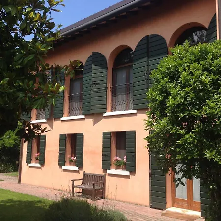 Bed & Breakfast Corteundici